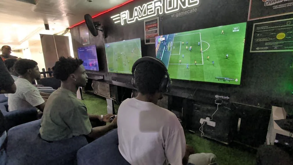 Console equipment operating across the Player One PS5 gaming wall